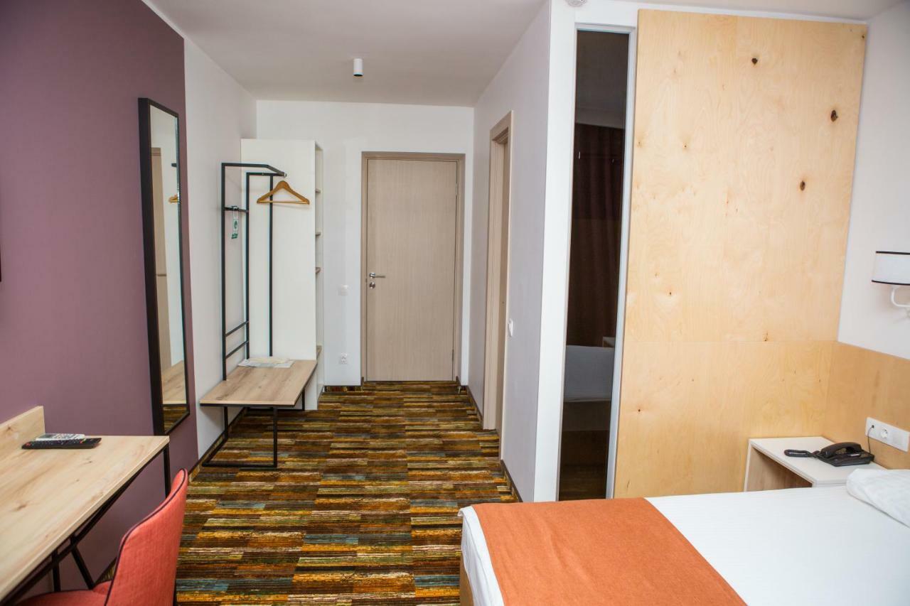 Ukraina Hotel Cherkasy Exterior foto