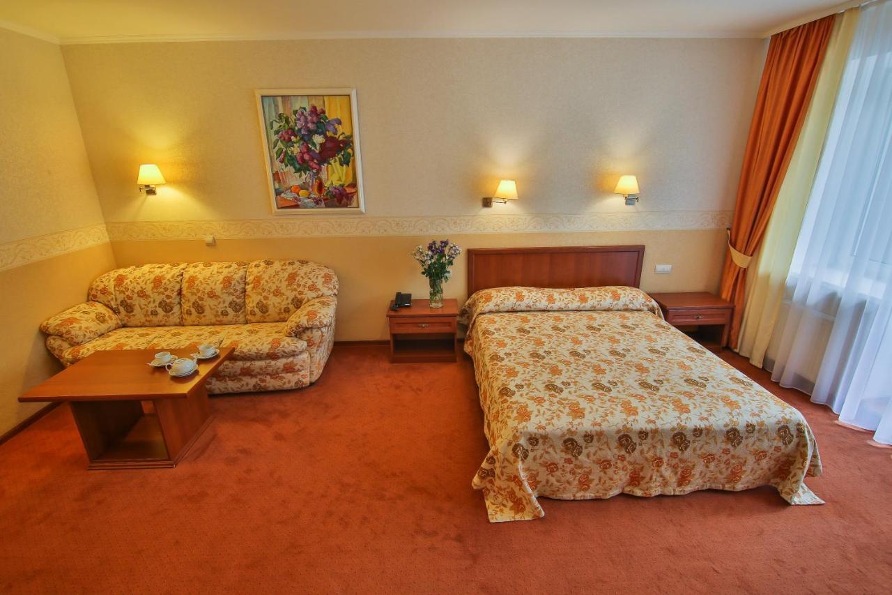 Ukraina Hotel Cherkasy Exterior foto